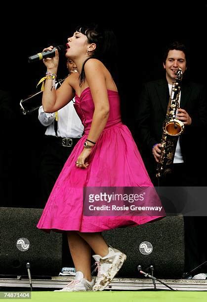 lily allen pictures|815 Lily Allen Glastonbury Stock Photos & High.